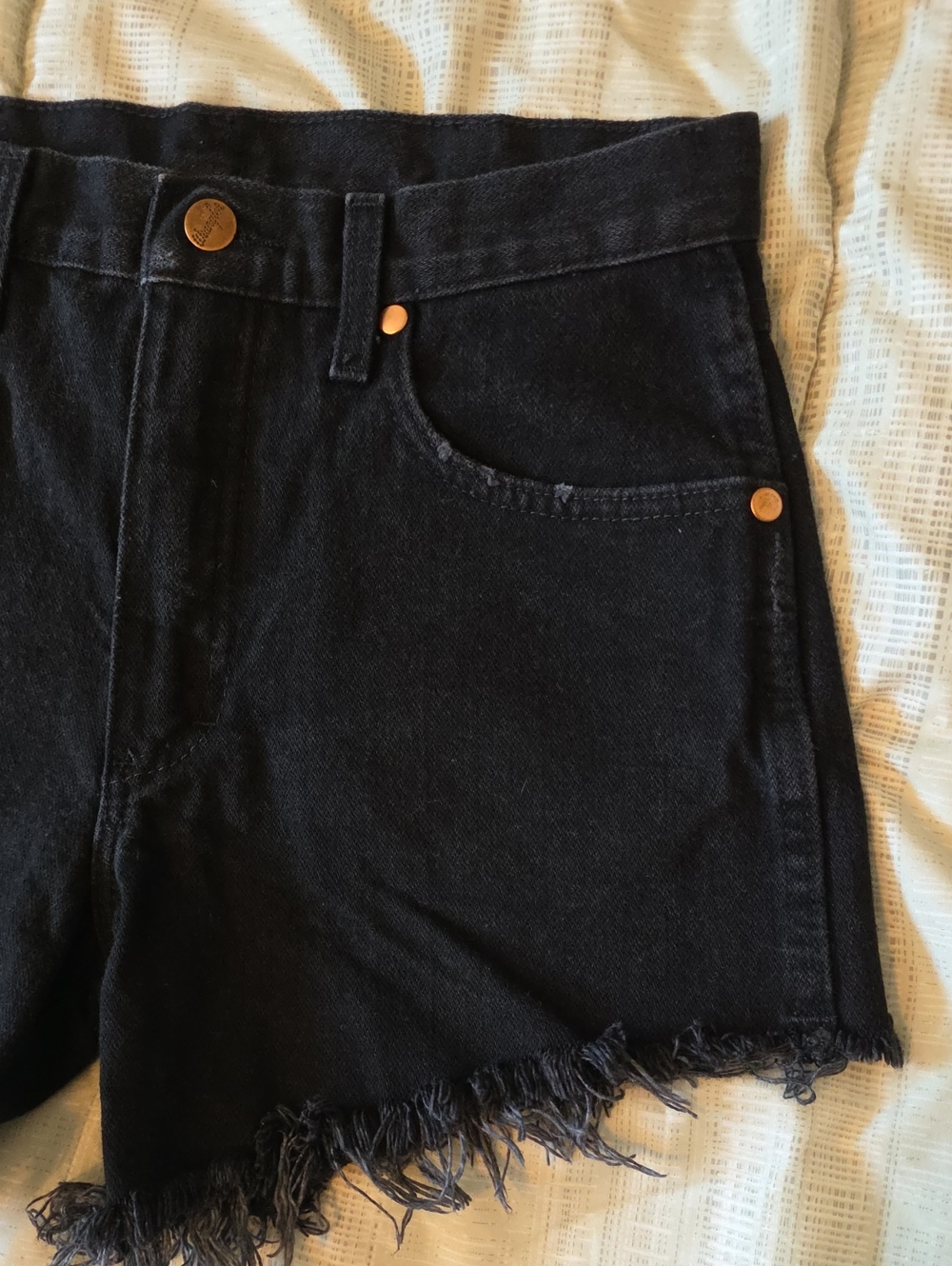 Wrangler Reworked Denim Cutoff Shorts - Picture 3 of 10